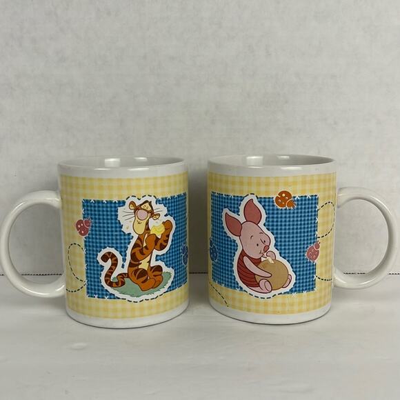 Disney Winnie the Pooh Mugs Cup Set of 2 Coffee Tea Cocoa Tigger Piglet 10 ounce - Picture 1 of 8